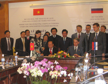 Strengthening cultural and arts cooperation between Vietnam and Russian Federation